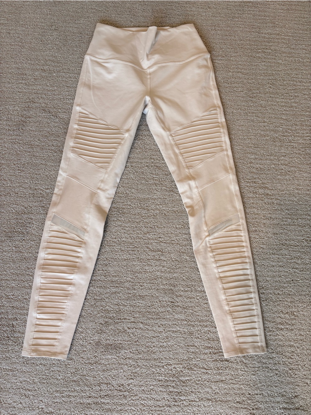 ALO Yoga Ribbed Moto Leggings in Cream